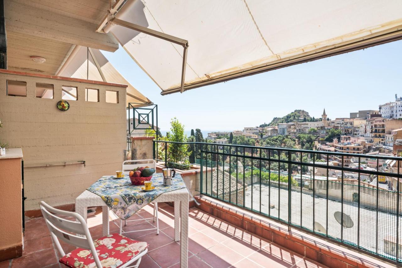 Taormina Comfortable Apartment With Terrace Esterno foto