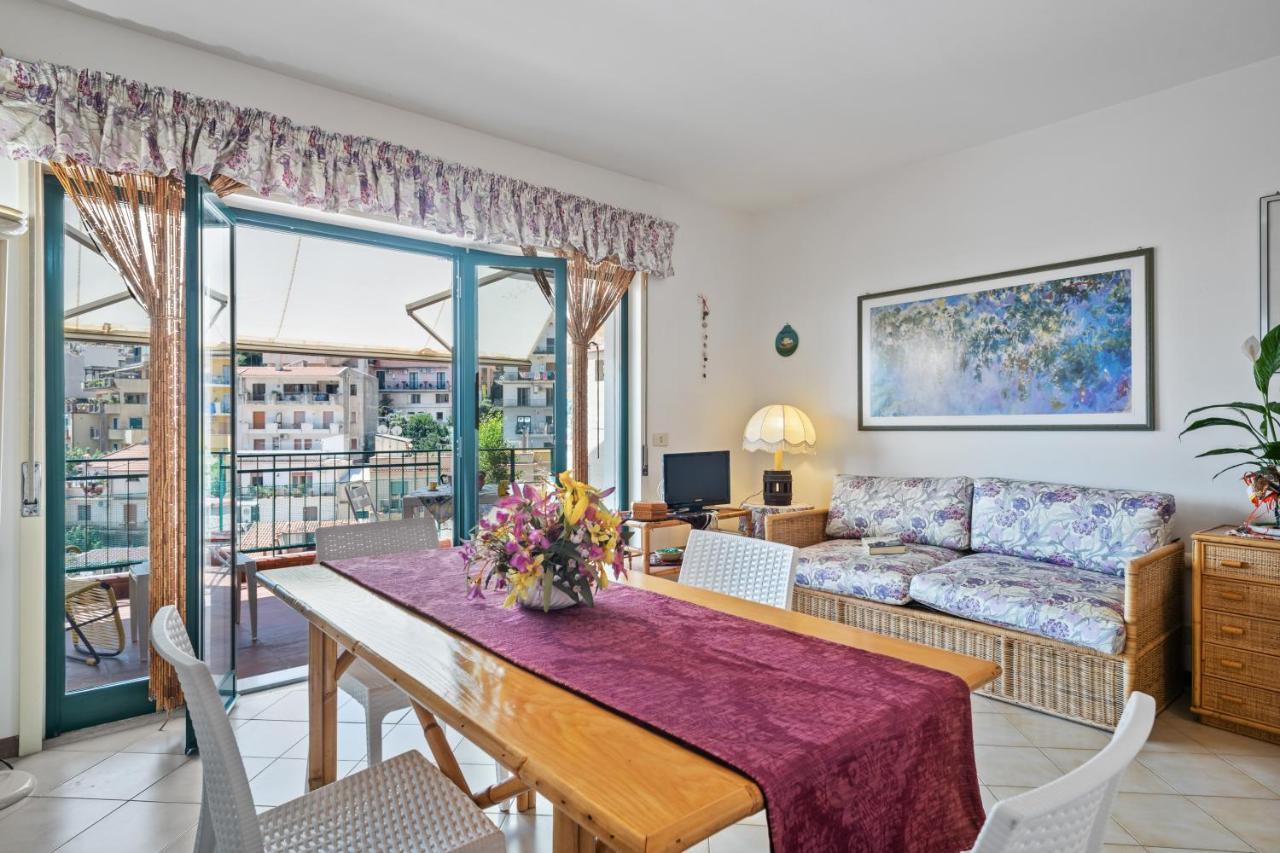 Taormina Comfortable Apartment With Terrace Esterno foto